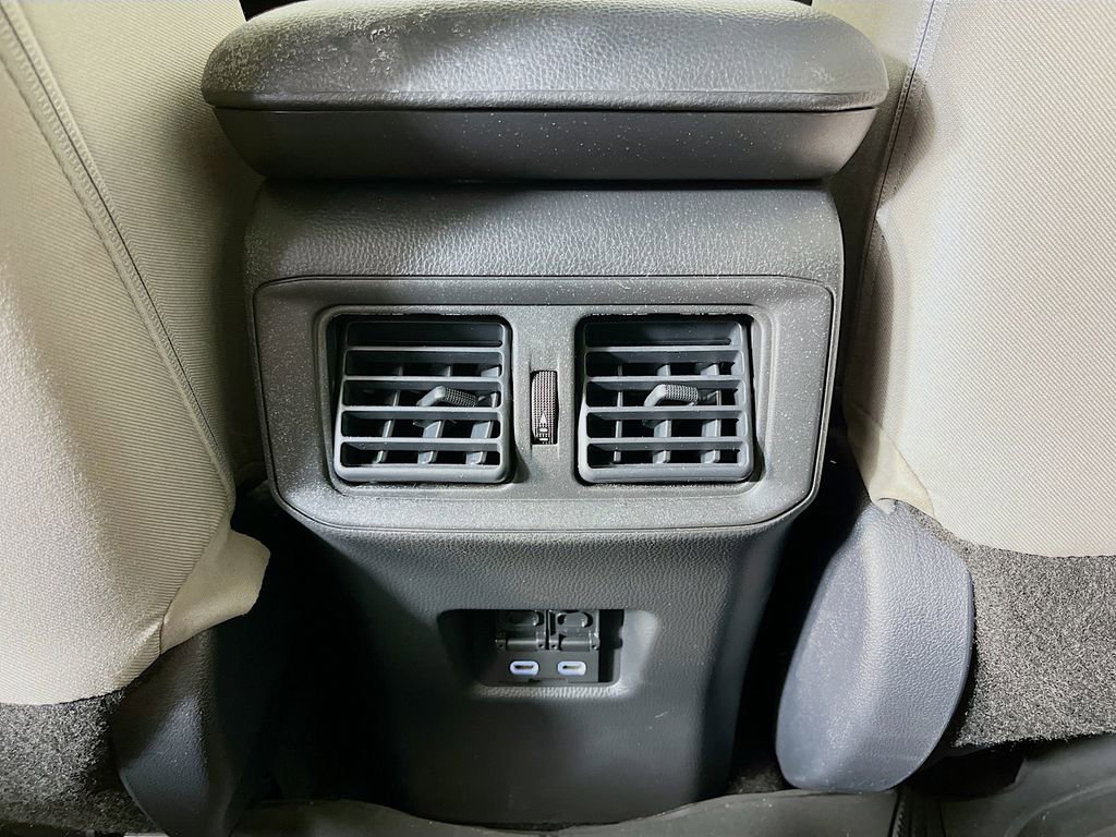 Used 2025 Toyota RAV4 XLE w/ Convenience Package image 33