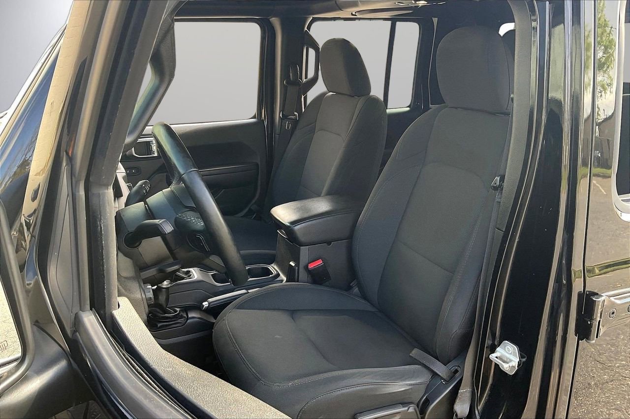Used 2021 Jeep Gladiator Willys image 21