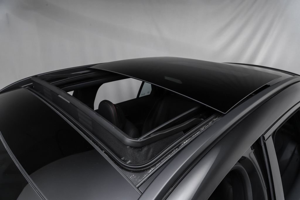 New 2026 Mercedes-Benz GLC 43 AMG 4MATIC image 5