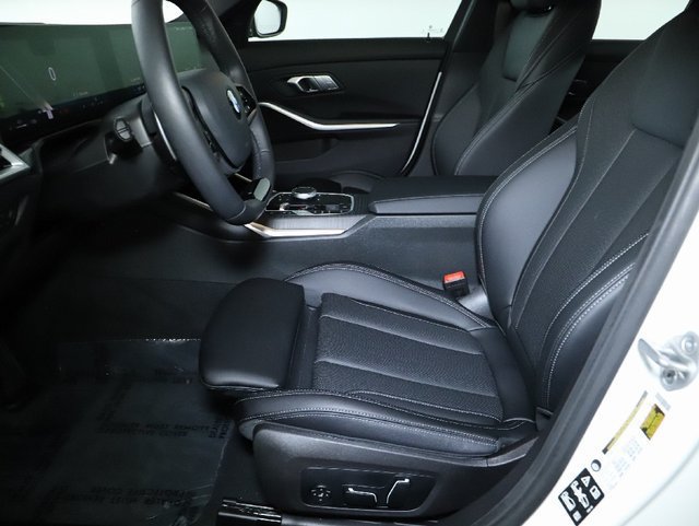 Used 2026 BMW 330i xDrive Sedan w/ Convenience Package AWD/4WD image 19