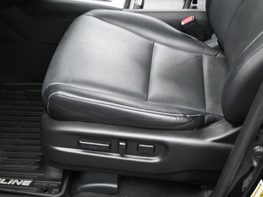 Used 2023 Honda Ridgeline RTL-E image 12