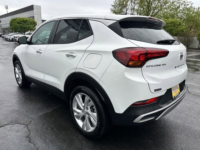 Used 2024 Buick Encore GX Preferred w/ Comfort Package FWD image 7