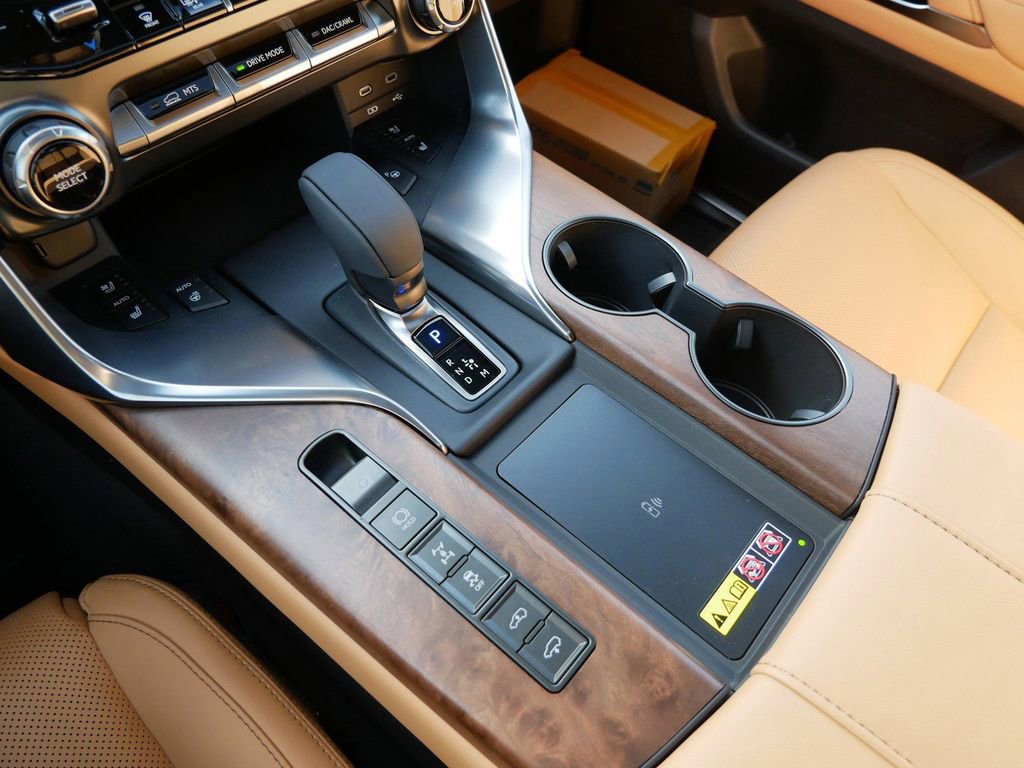 New 2026 Lexus LX 700h Luxury image 24