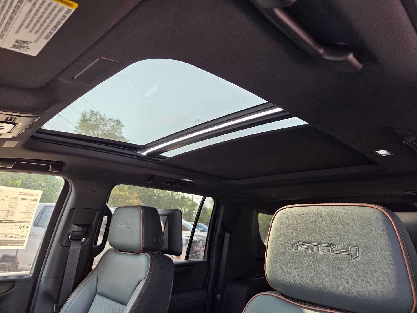 New 2026 GMC Yukon XL AT4 w/ AT4 Premium Plus Package AWD/4WD image 5
