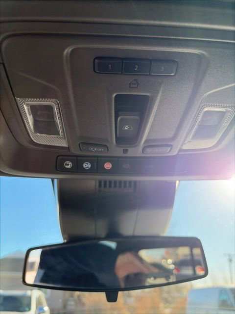 Used 2024 Chevrolet Silverado 1500 LT Trail Boss w/ LT Trail Boss Premium Package AWD/4WD image 18