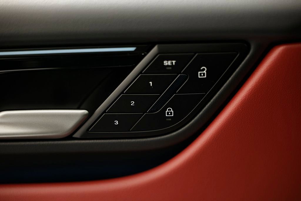 New 2026 Porsche Macan Electric image 20