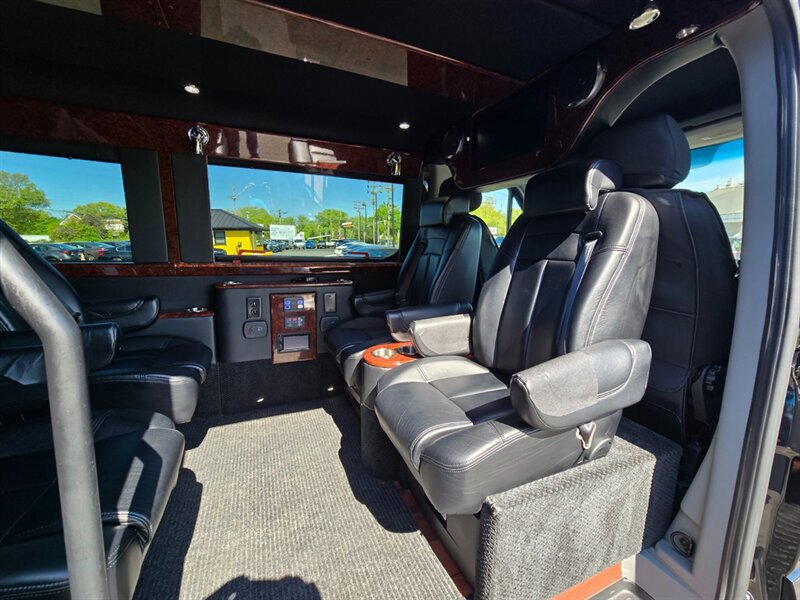 Used 2014 Mercedes-Benz Sprinter 2500 image 11