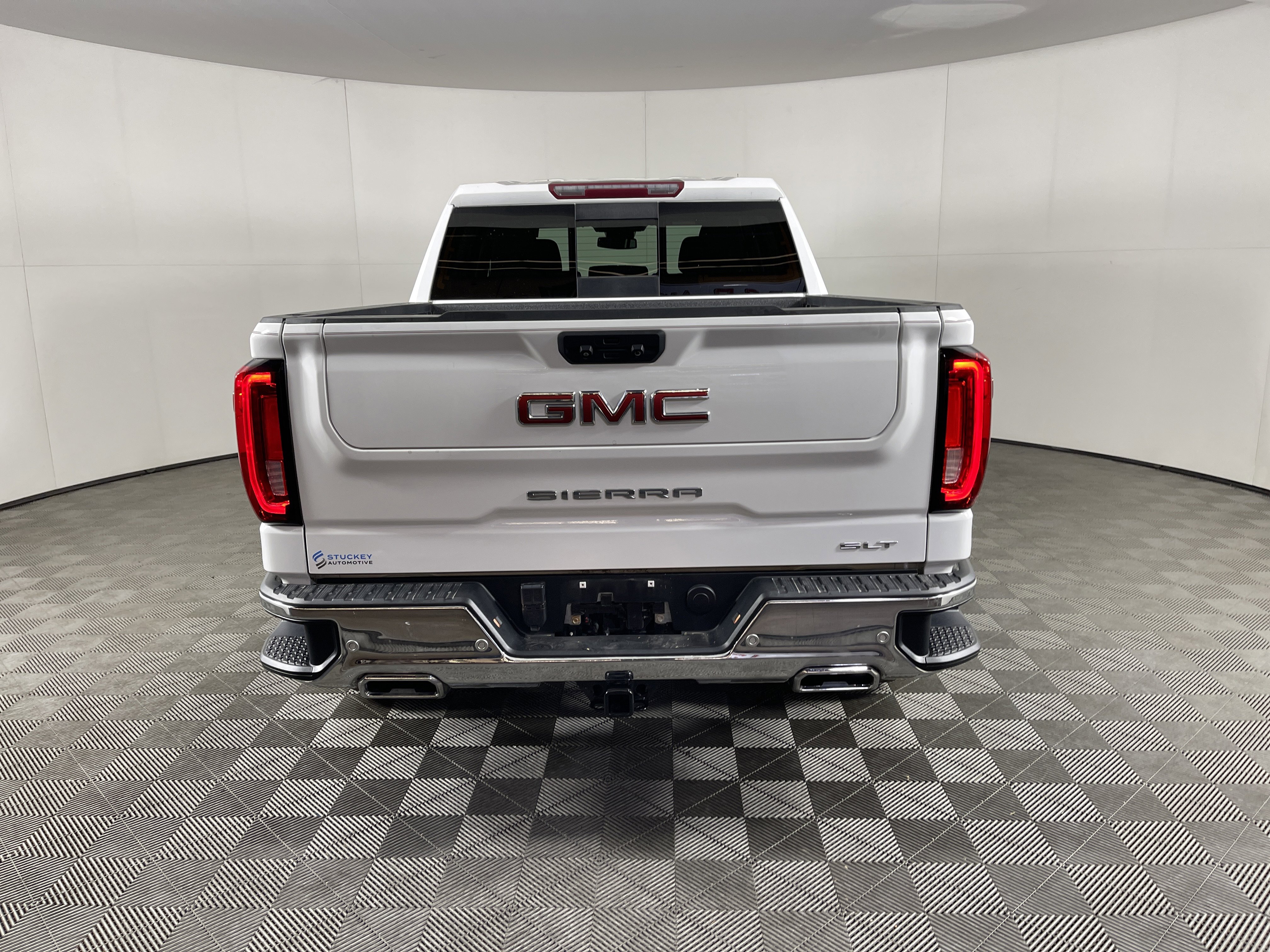 Used 2022 GMC Sierra 1500 SLT w/ SLT Premium Plus Package image 4