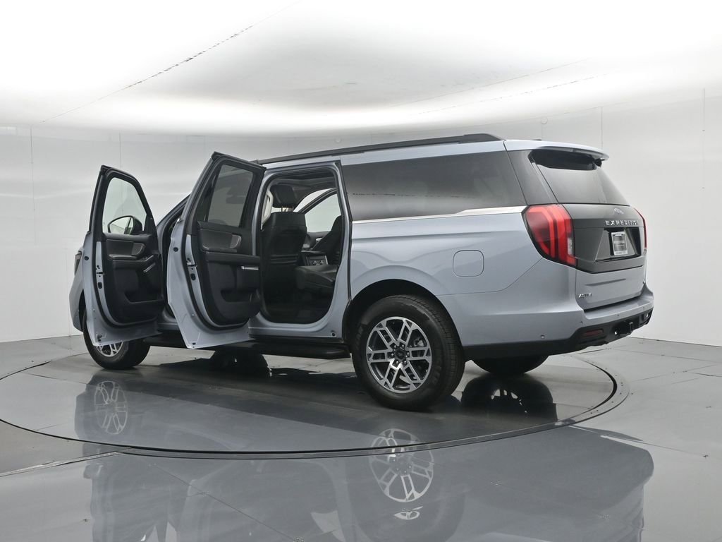 Used 2025 Ford Expedition Max Active RWD image 38