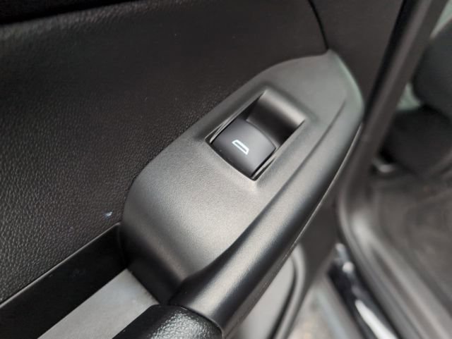 Used 2021 Chevrolet TrailBlazer RS w/ Sun and Liftgate Package image 13