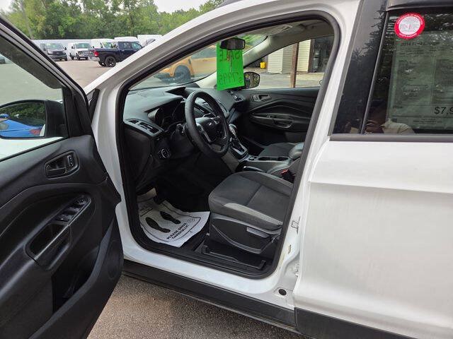 Used 2014 Ford Escape S w/ Equipment Group 101B FWD image 11