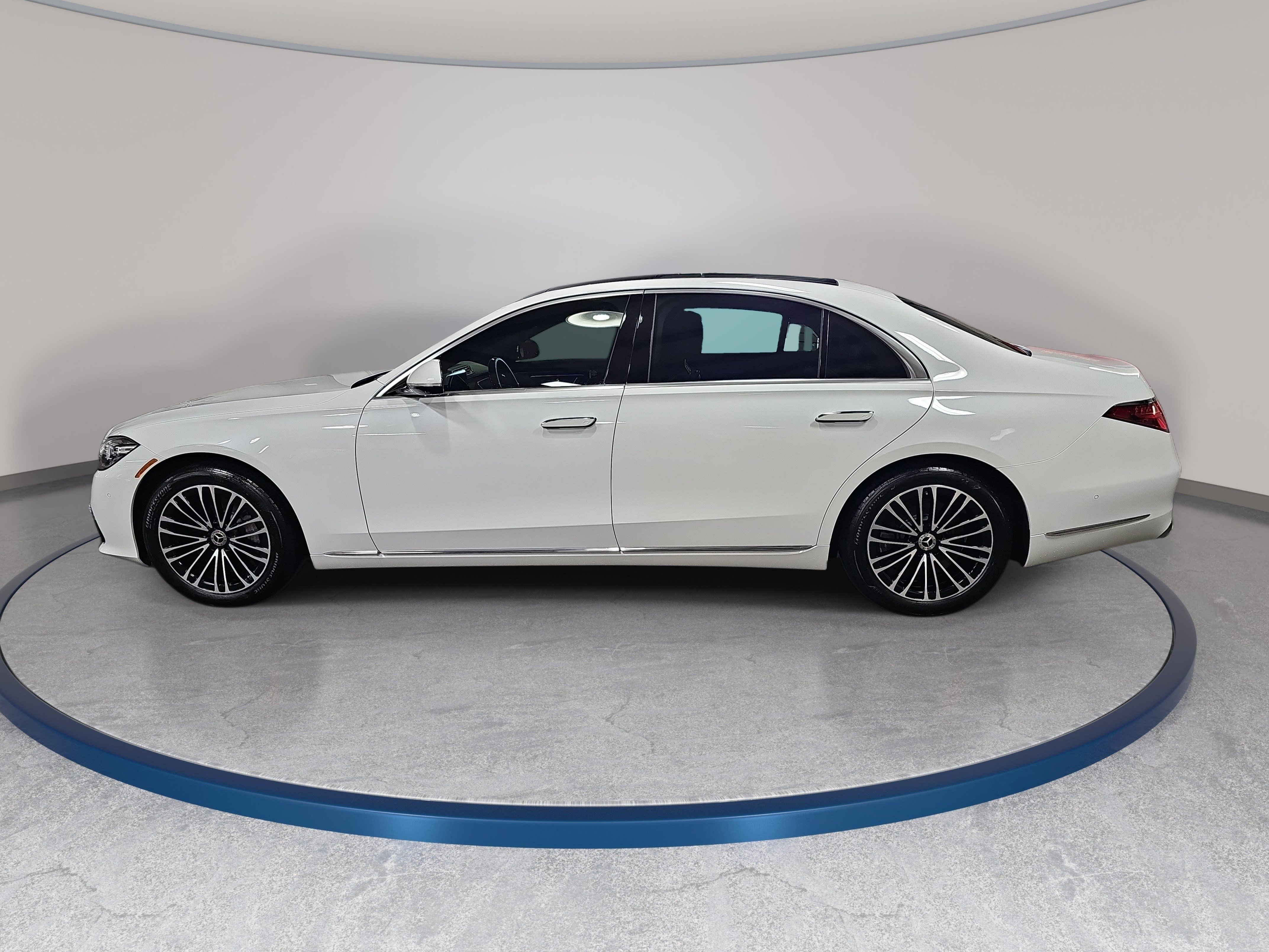 Certified 2026 Mercedes-Benz S 580 4MATIC Sedan image 9