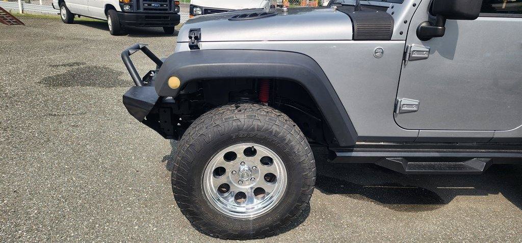 Used 2014 Jeep Wrangler Sport w/ Quick Order Package 24S AWD/4WD image 10