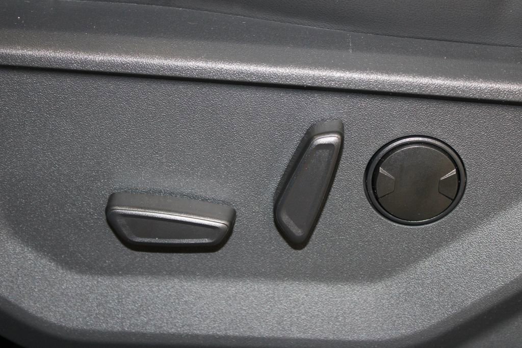 Used 2025 Ford Expedition Platinum AWD/4WD image 18