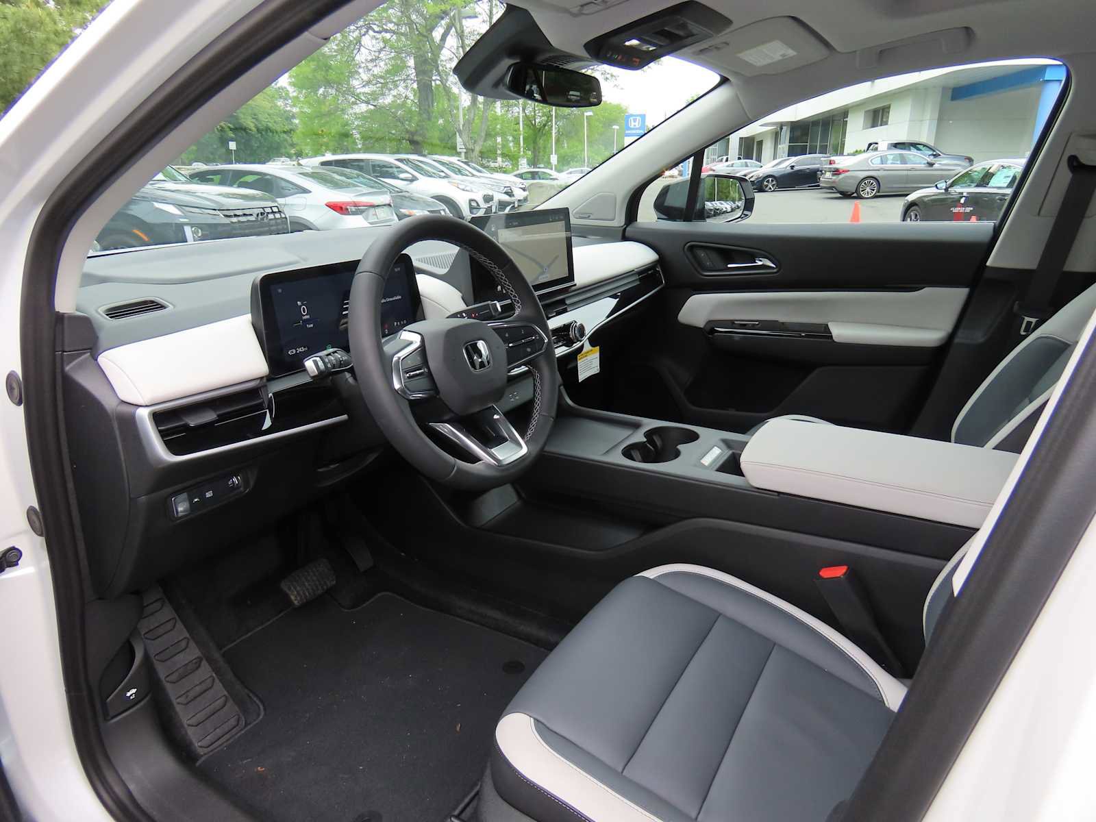 New 2026 Honda Prologue Touring image 2