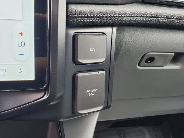 New 2025 Ford F150 Lightning Flash image 31