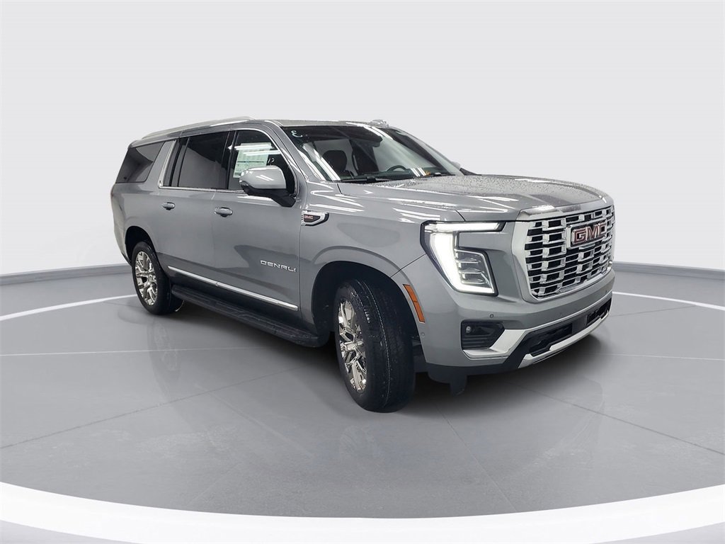 New 2026 GMC Yukon XL Denali w/ LPO, Floor Liner Package image 2