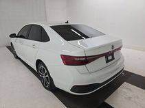Used 2025 Volkswagen Jetta Sport FWD image 17