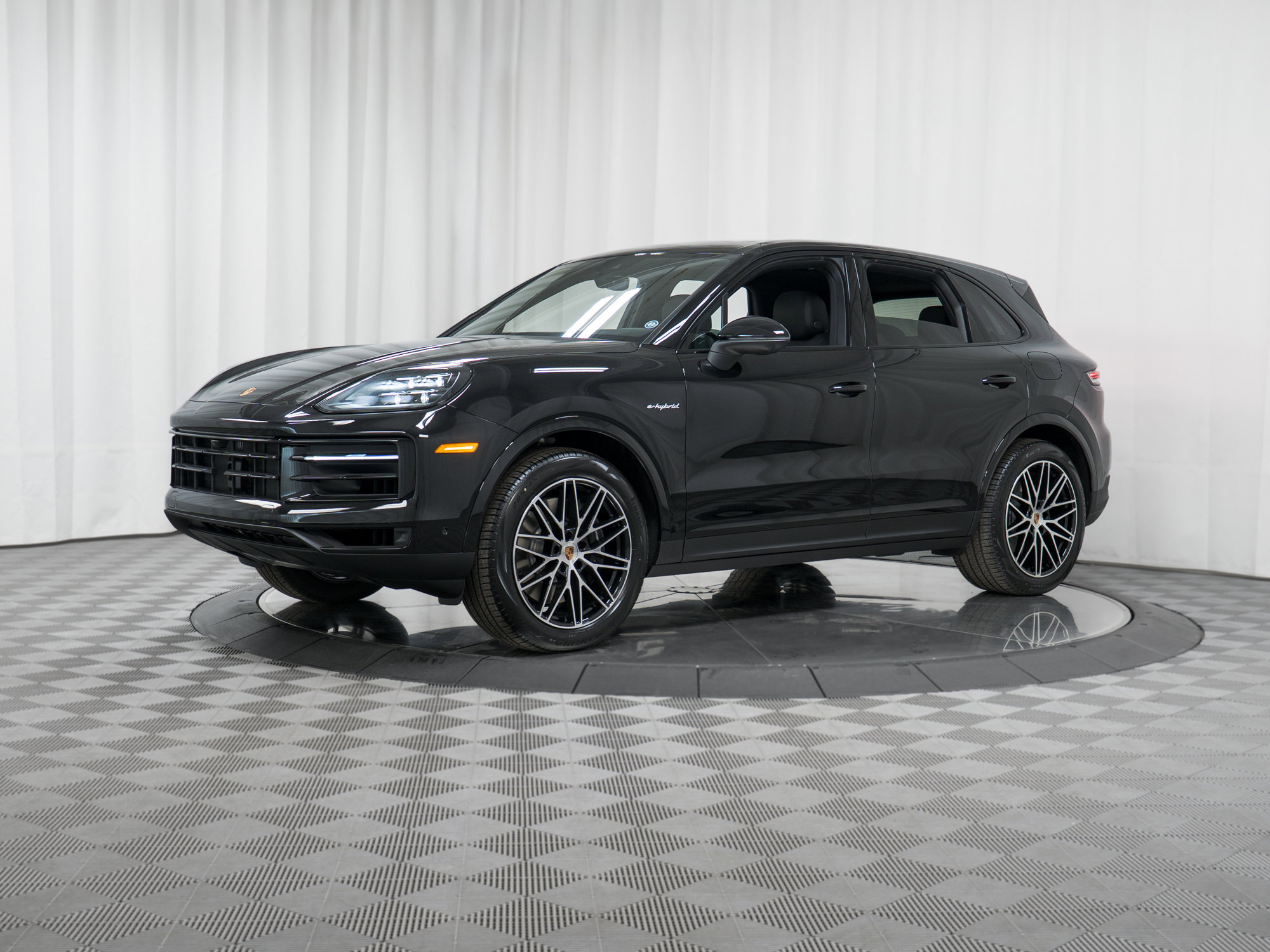 New 2026 Porsche Cayenne E-Hybrid image 28