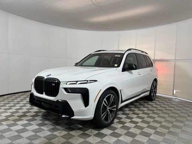 New 2026 BMW X7 M60i image 3