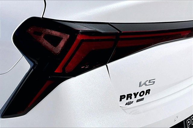 Used 2026 Kia K5 GT-Line image 23