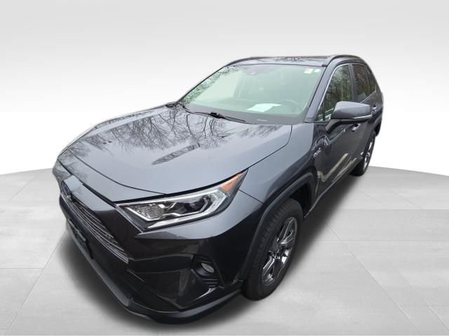 Used 2020 Toyota RAV4 Limited w/ Limited Grade Weather Package image 8
