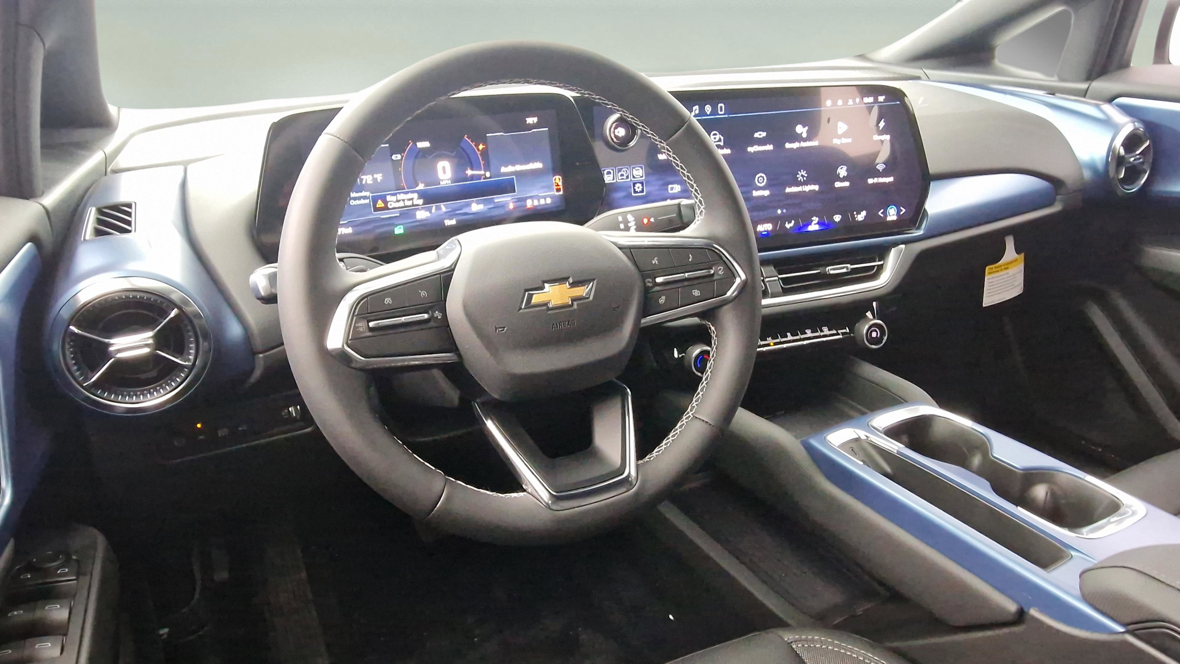 New 2026 Chevrolet Equinox EV LT image 15