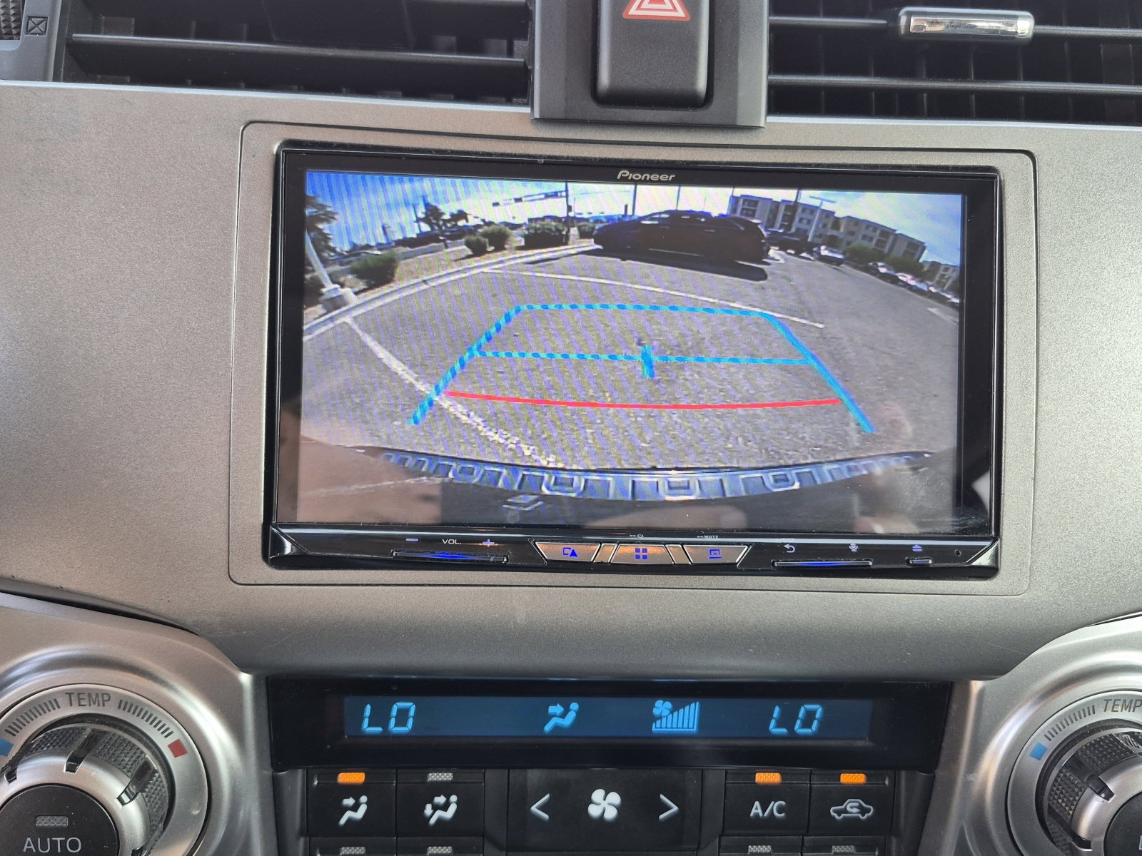 Used 2018 Toyota 4Runner Limited AWD/4WD image 29
