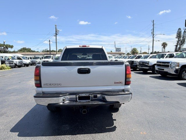 Used 2006 GMC Sierra 1500 SLT w/ Onstar Plus Package AWD/4WD image 7