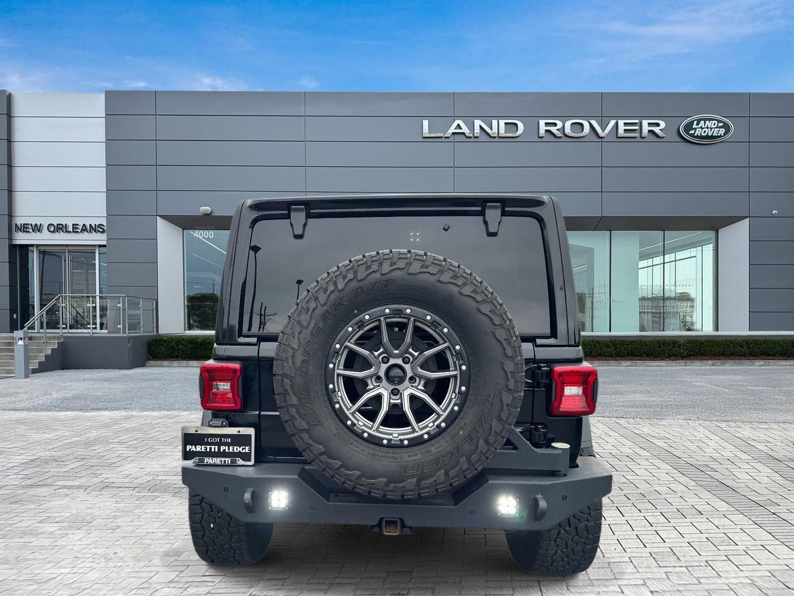 Used 2021 Jeep Wrangler Unlimited Sahara AWD/4WD image 7