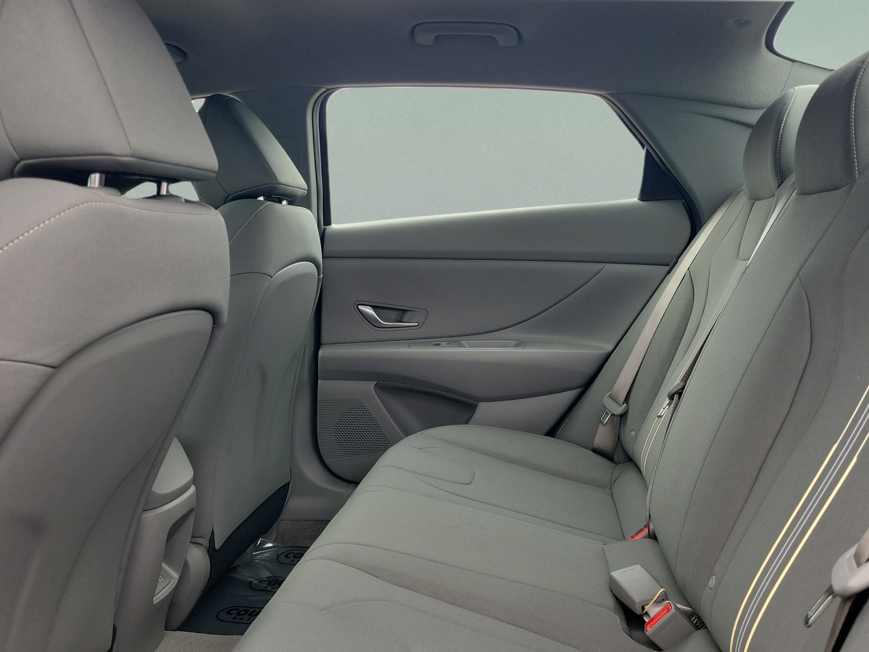 Certified 2025 Hyundai Elantra Hybrid FWD image 6