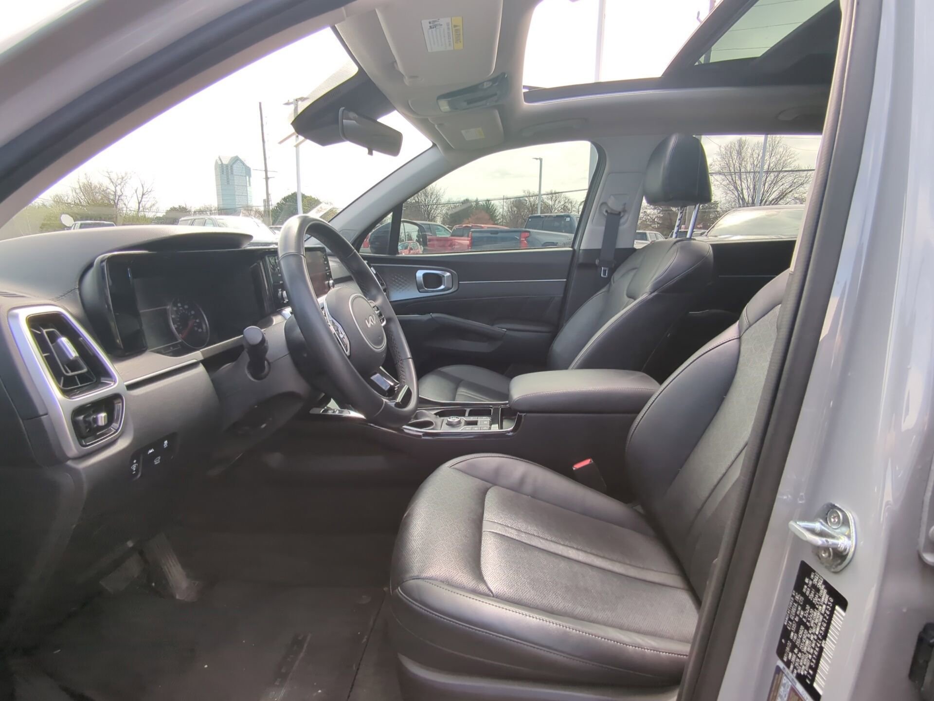 Used 2022 Kia Sorento SX image 13