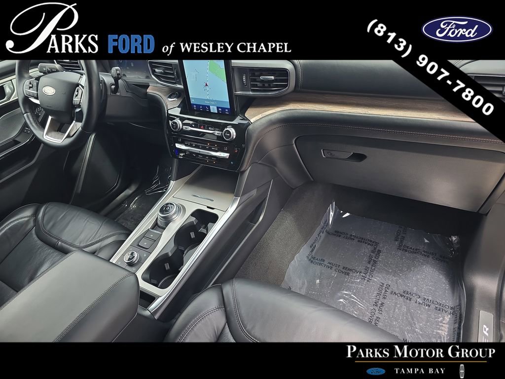 Certified 2021 Ford Explorer Platinum w/ Equipment Group 601A image 10