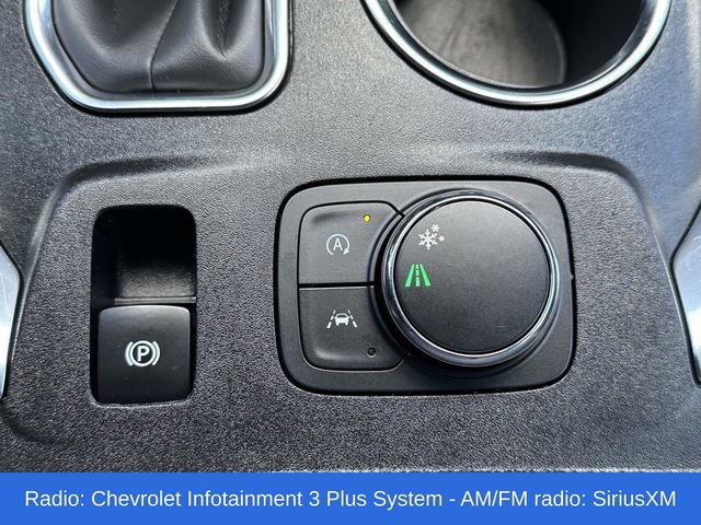 Used 2023 Chevrolet Traverse LT image 9