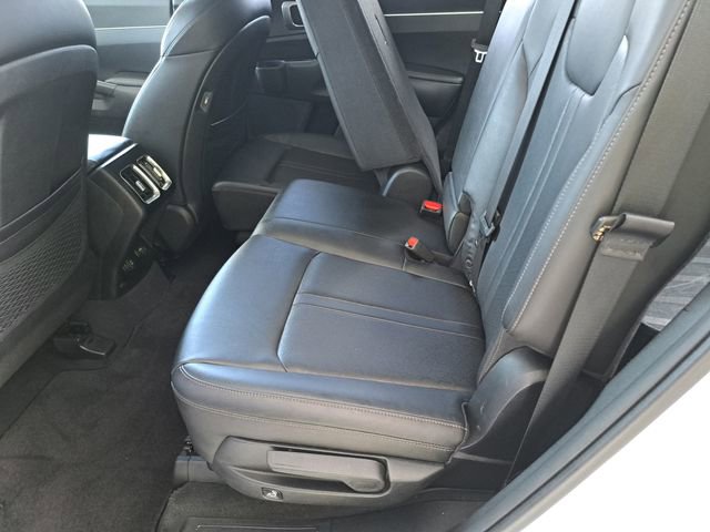 Used 2023 Kia Sorento S w/ Panoramic Sunroof Package image 23