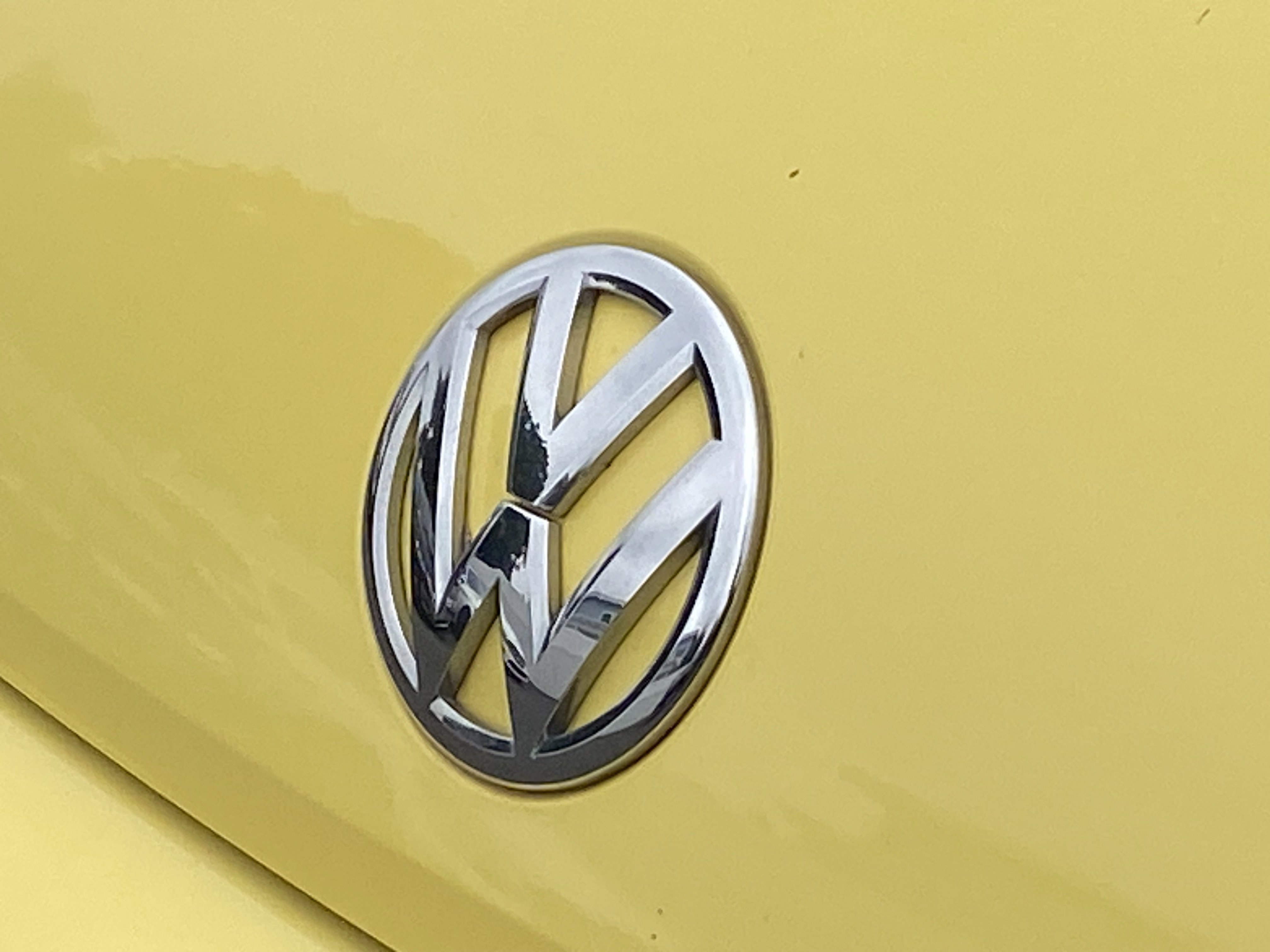 Used 2012 Volkswagen Beetle 2.5 FWD image 4