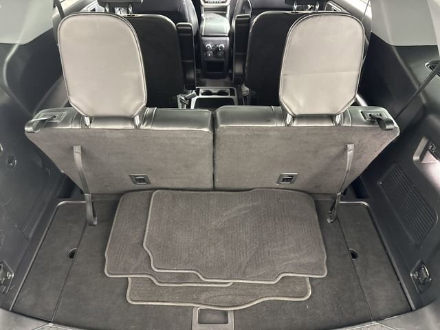 Used 2021 Ford Explorer XLT w/ Equipment Group 202A image 17