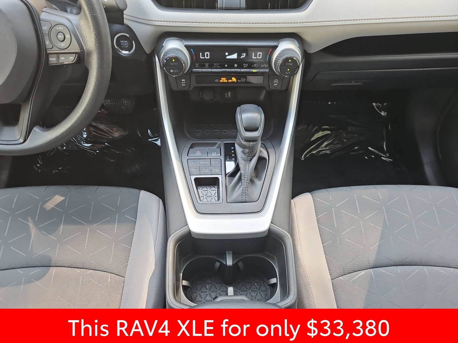 Used 2023 Toyota RAV4 XLE AWD/4WD image 31