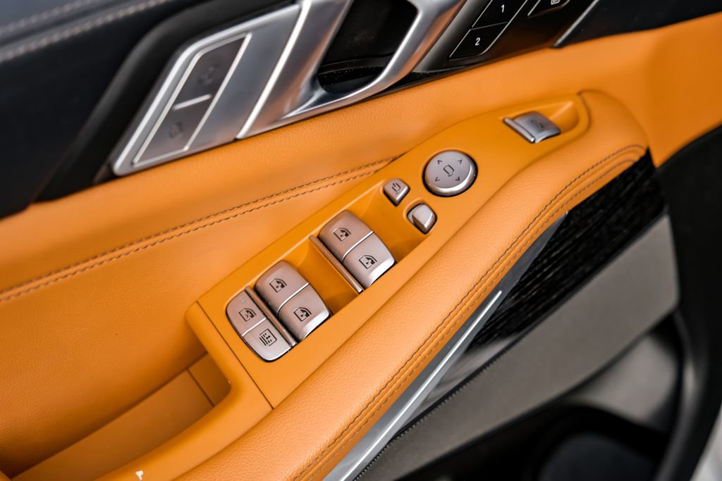 Used 2021 BMW X7 M50i w/ Executive Package image 51