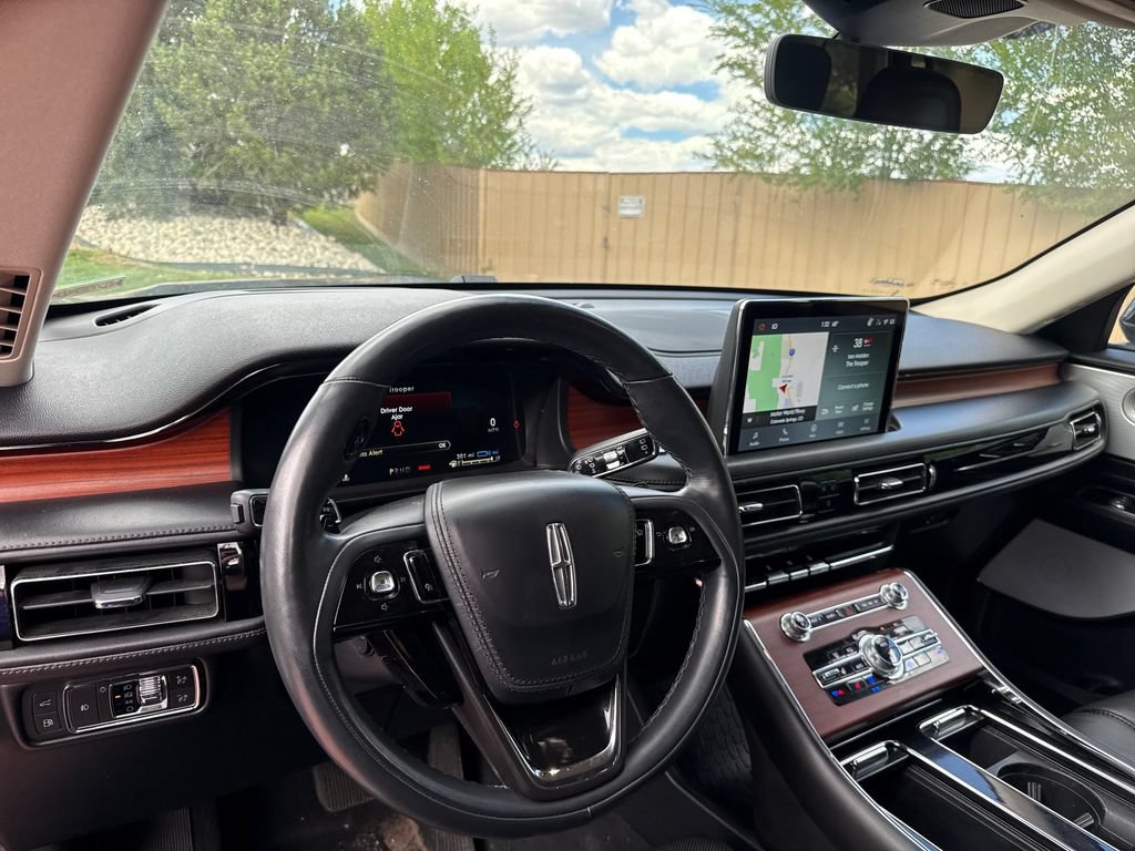 Used 2022 Lincoln Aviator Grand Touring w/ Equipment Group 301A AWD/4WD image 12