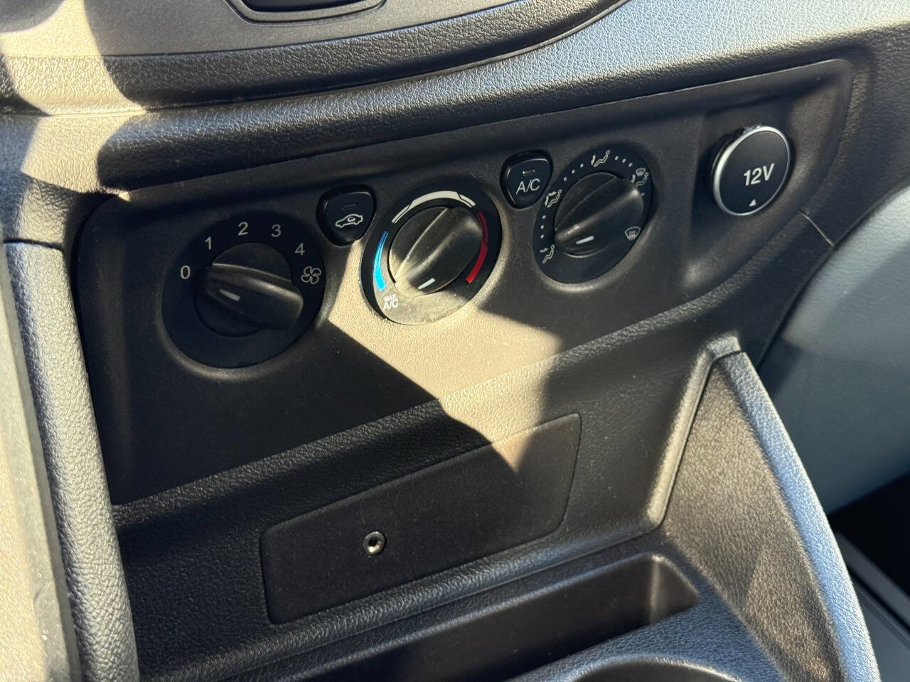 Used 2018 Ford Transit 250 130 Low Roof image 20