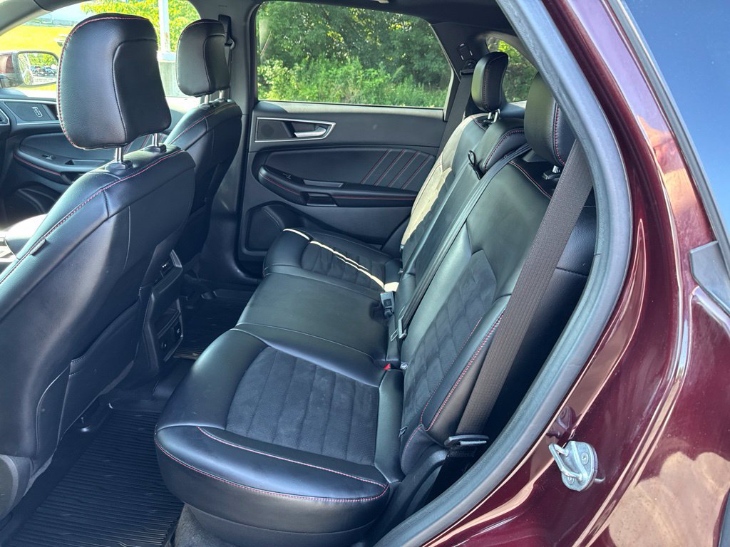 Used 2023 Ford Edge ST-Line AWD/4WD image 16