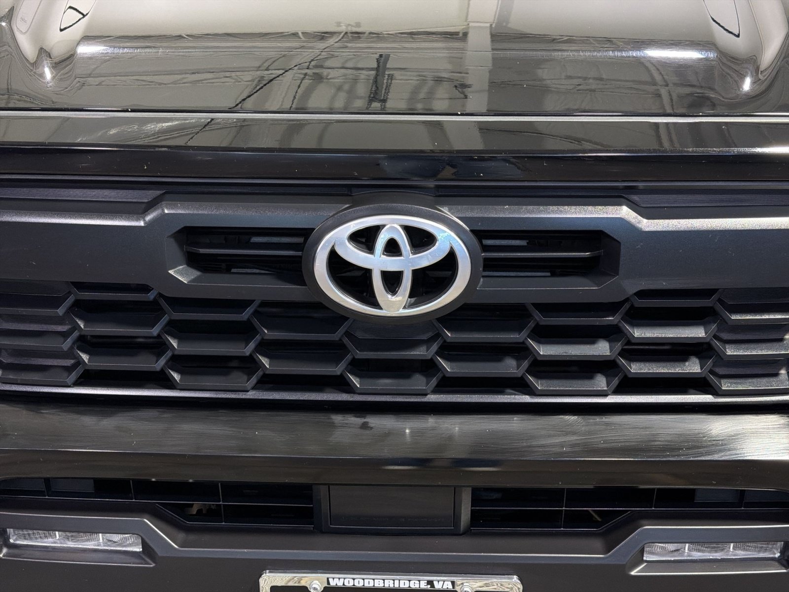 Used 2025 Toyota Tacoma TRD Off-Road AWD/4WD image 12