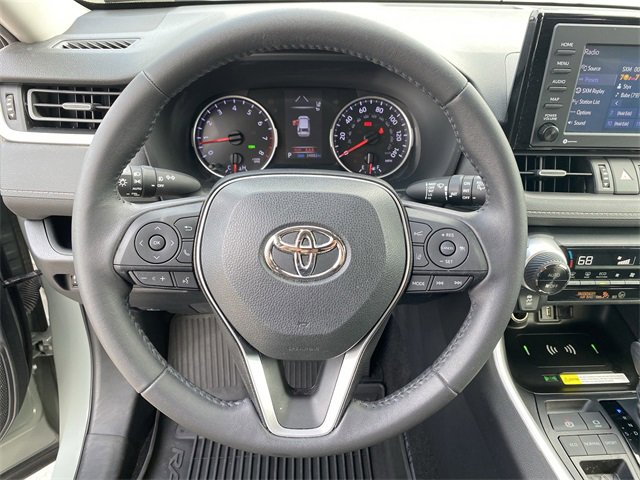 Used 2022 Toyota RAV4 XLE Premium image 39