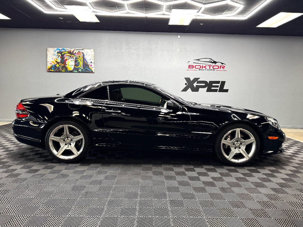 Used 2011 Mercedes-Benz SL 550 image 25