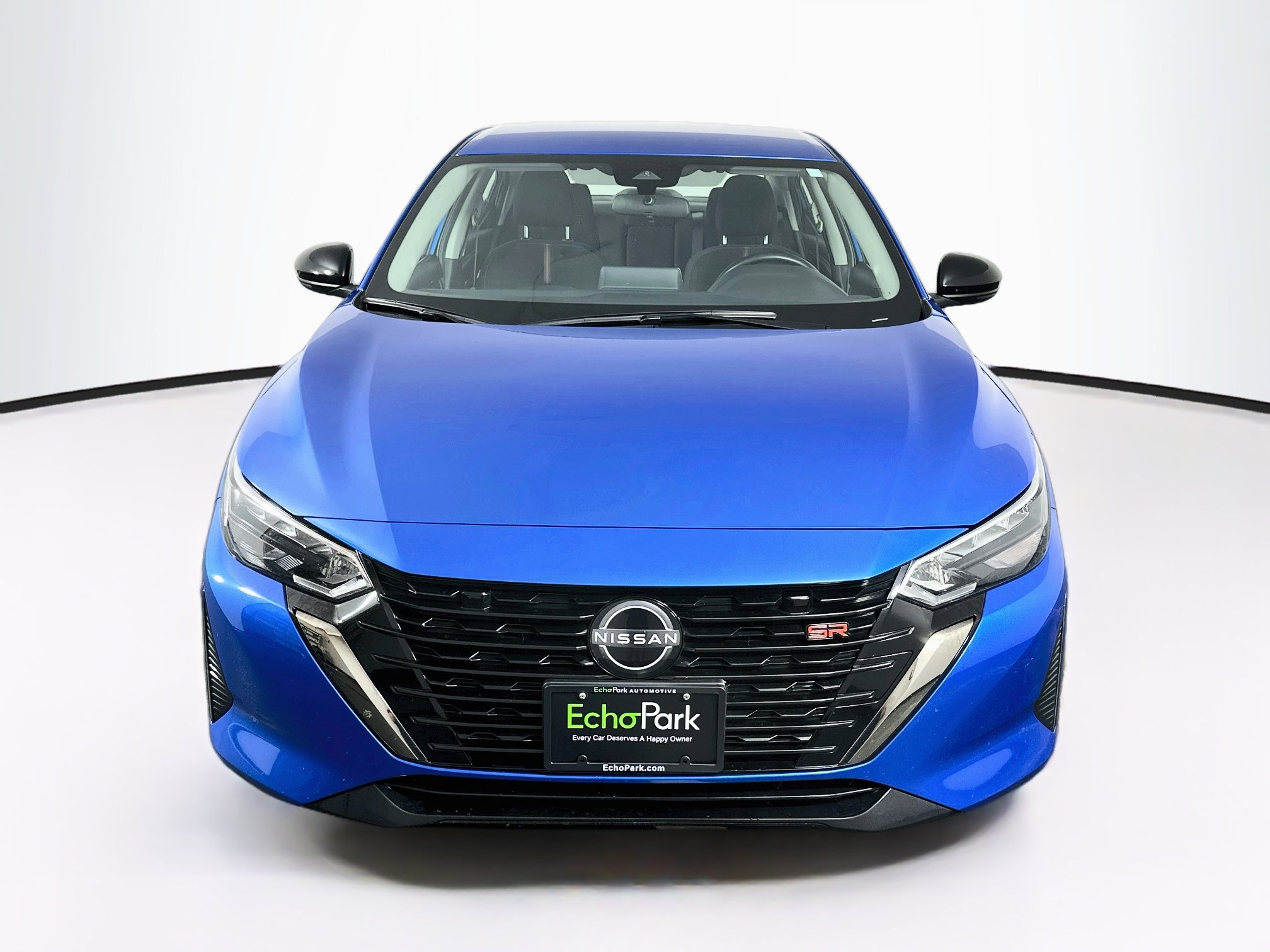 Used 2025 Nissan Sentra SR FWD image 2