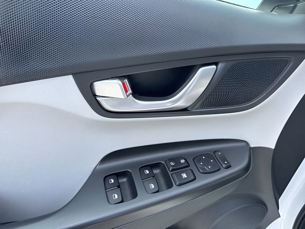 Used 2023 Hyundai Kona SEL w/ Cargo Package image 27