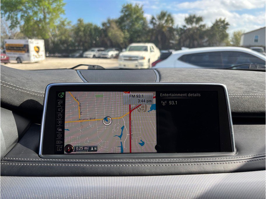 Used 2016 BMW X5 M image 35