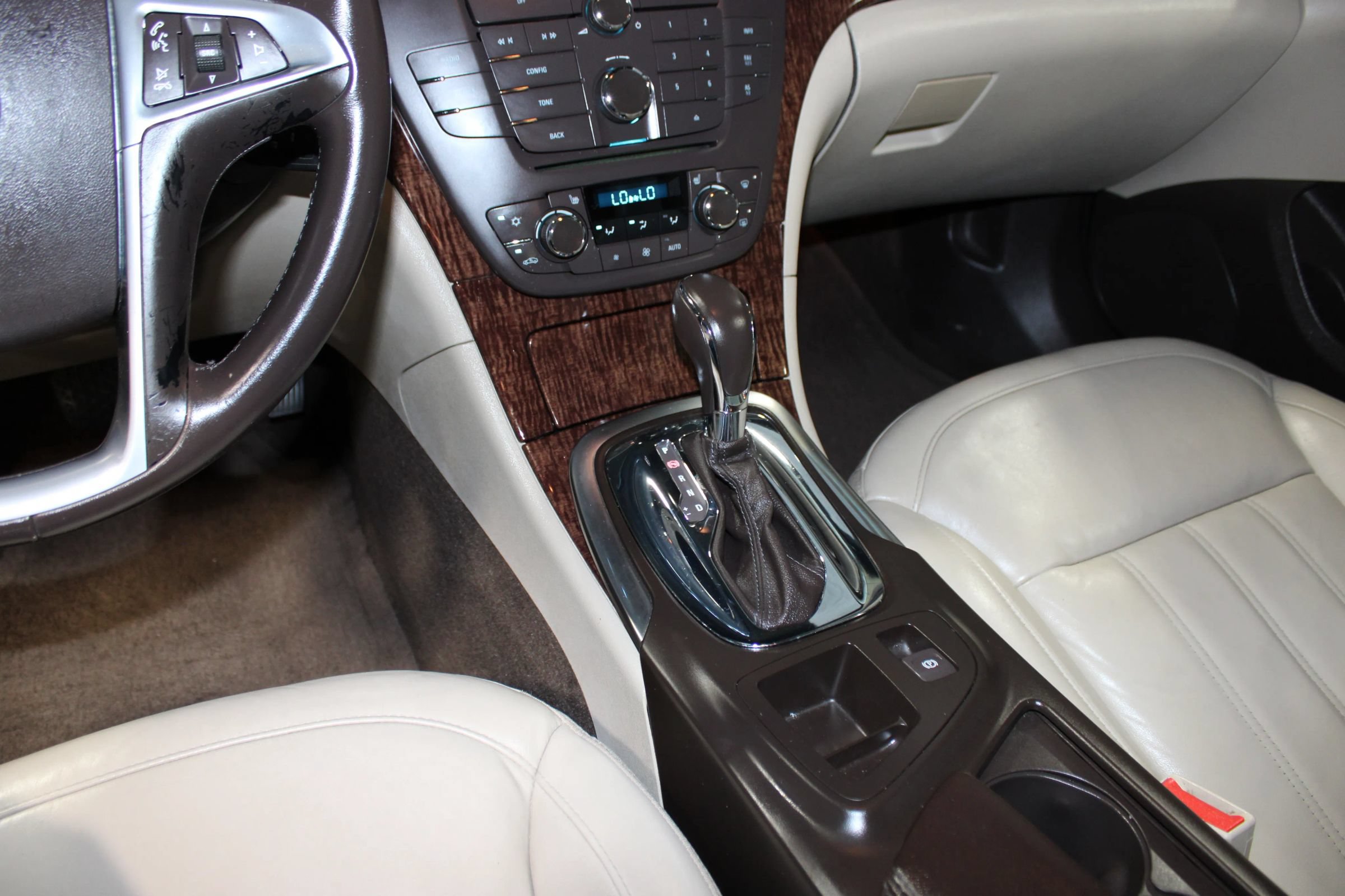 Used 2012 Buick Regal Leather FWD image 15