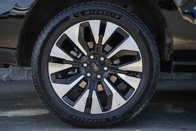 Used 2025 Ford Expedition Max Platinum w/ Driver's Package image 31